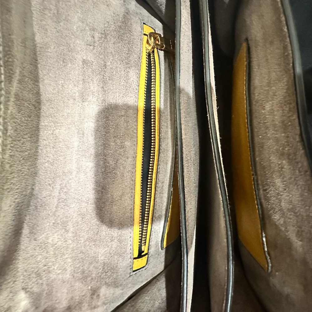 Authentic MIU MIU - Picture 11 of 11